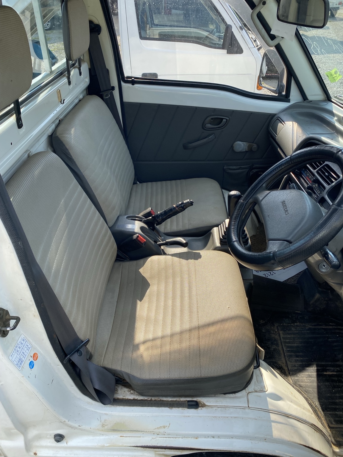 1998 Suzuki Carry photo 3