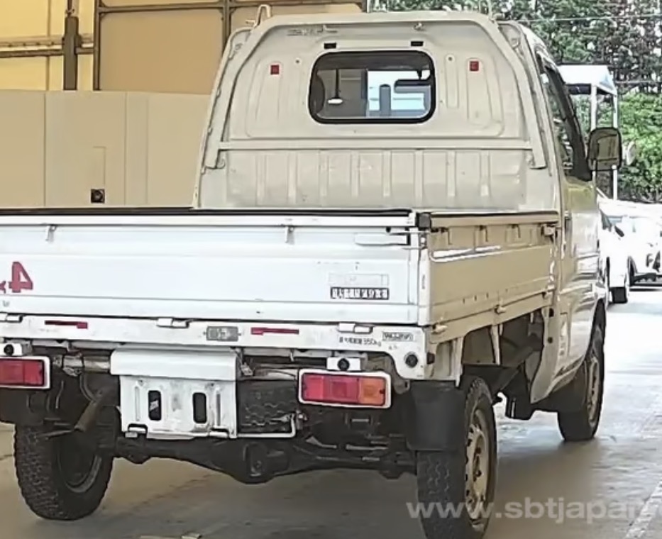 2000 Suzuki Carry Dump photo 9