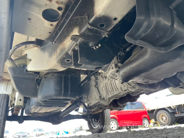 2001 Suzuki Carry photo 8